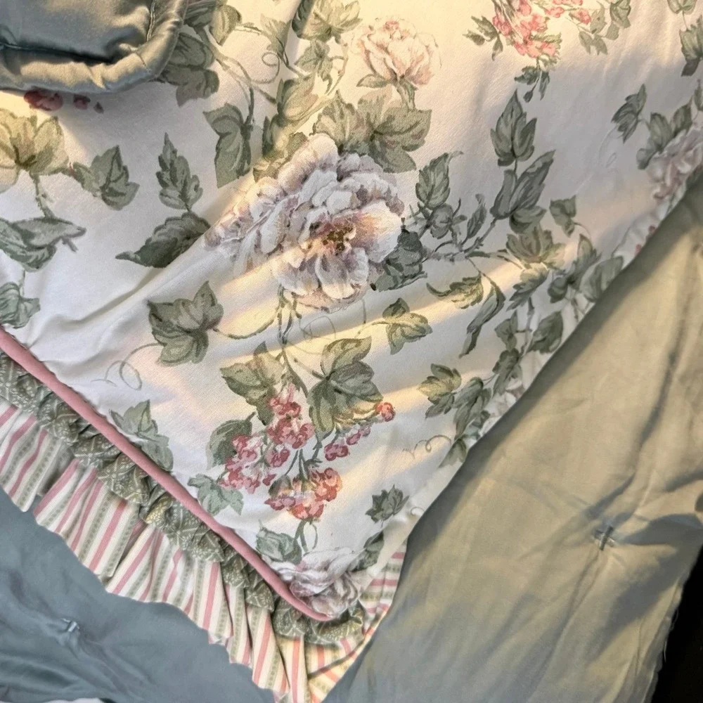 Glynda Turley Cottagecore Floral Ruffle Shabby Chic Ivy Rose bedspread comforter